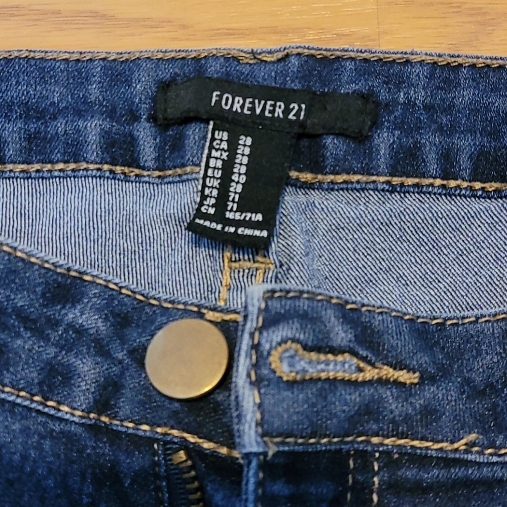 Jeans - Picture 4 of 4